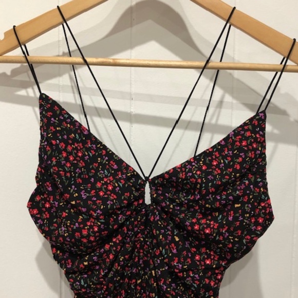 H&M // V-Neck // Keyhole Detail // Short // Black // Small Flowers // Dress - Picture 2 of 5